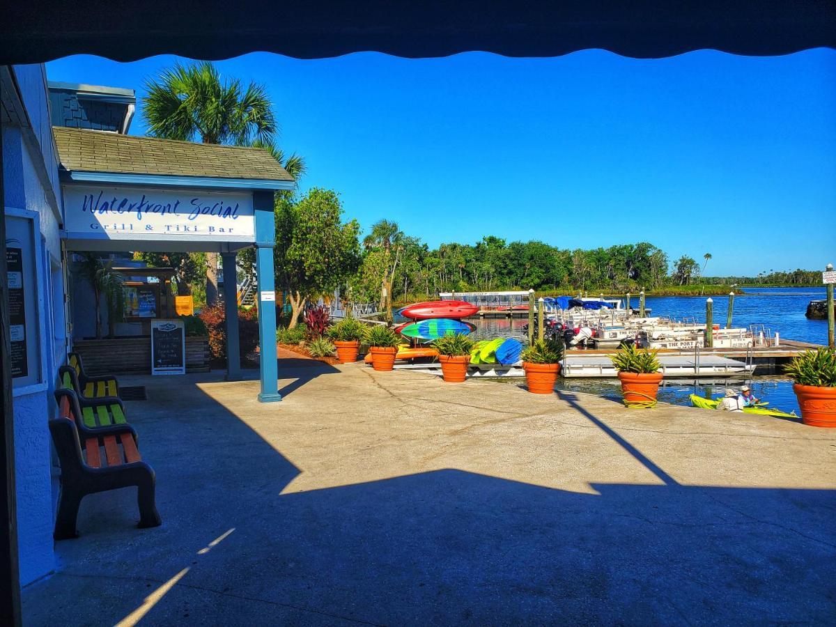 The Port Hotel And Marina Crystal River Bagian luar foto